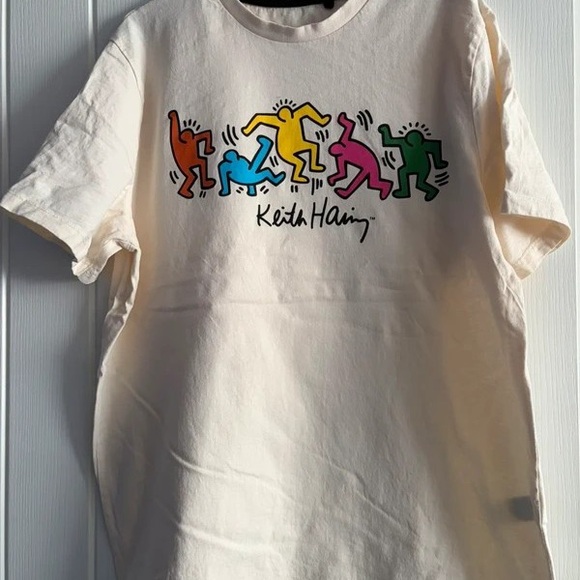 Lulus Pants - Lulu's Cream Tee with Colorful Graphic
